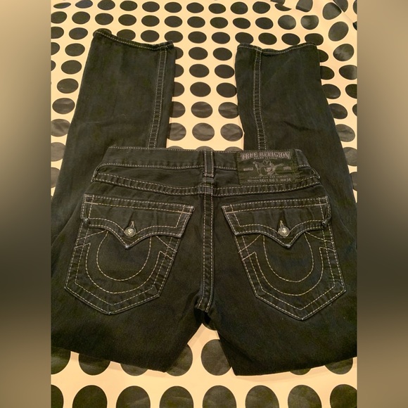 True Religion Ricky Big T size 30
Inseam 34”
Excellent Pre-owned Condition - Picture 9 of 13